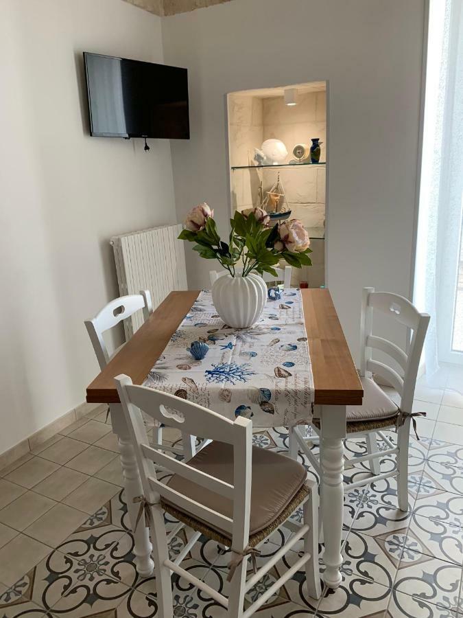 Dimora Eride Apartment Monopoli Bagian luar foto