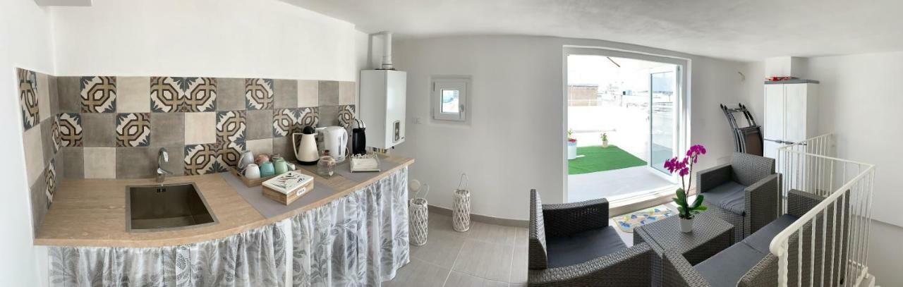 Dimora Eride Apartment Monopoli Bagian luar foto
